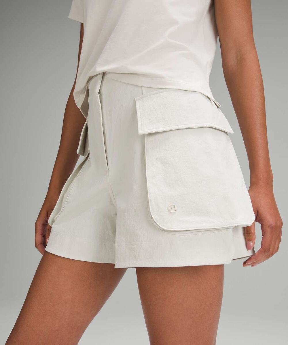 Lululemon Relaxed-Fit Super-High-Rise Cargo Short 4" Size 8